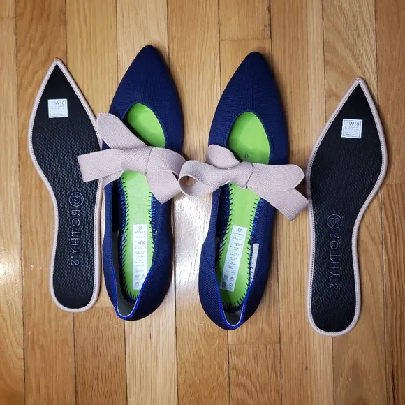 BNIB Rothys Sapphire Mary Janes Size 10, Navy &amp; Pink
