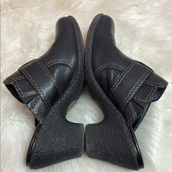 B.O.C By BORN Black Leather Heeled Mules With Buckle. Size 11
