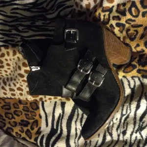 Boots Suade