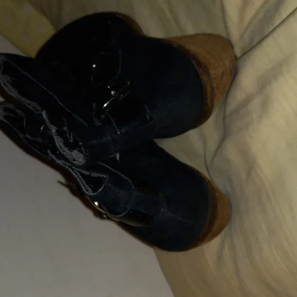 Boots Suade