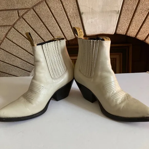 Botas Jaca Cream Color Ankle Cowboy Boots Women’s Size 8