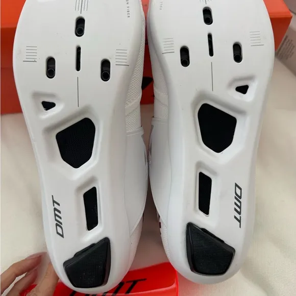 BRAND NEW 2025 DMT KRO EVO Cycling Shoes US 9 EU 42 UK 8 White   Copper