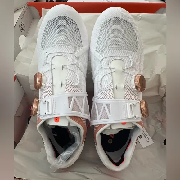 BRAND NEW 2025 DMT KRO EVO Cycling Shoes US 9 EU 42 UK 8 White   Copper