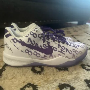 Brand New Nike Kobe 8 court purple size 6Y no box