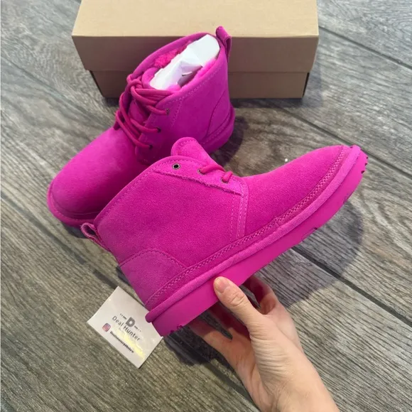 Brand New UGG Big Kids Neumel II Chukka Boots
