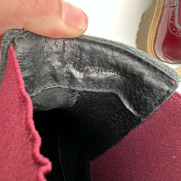 BRONX Chelsea Boots Women's Size 39 Burgundy Wingtip Brogue Leather Pull On EUC