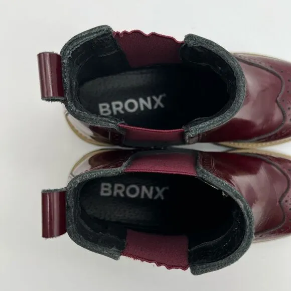 BRONX Chelsea Boots Women's Size 39 Burgundy Wingtip Brogue Leather Pull On EUC