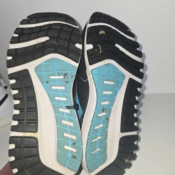 Brooks Ariel Black and Blue Running Shoes