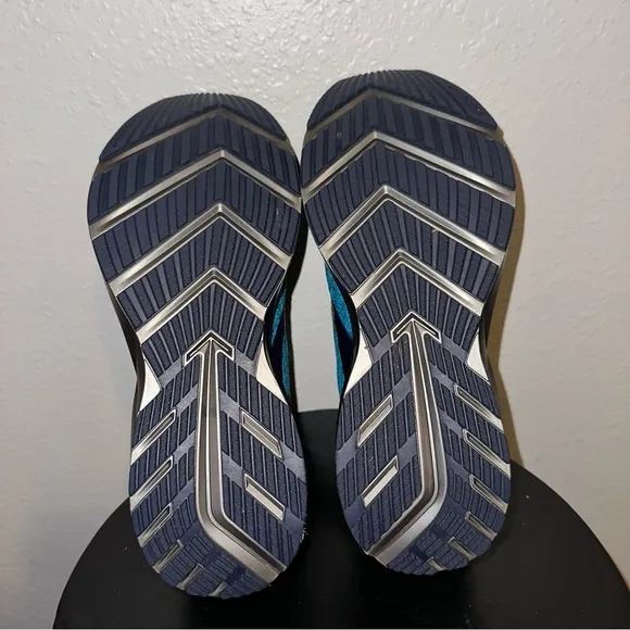 Brooks Levitate 3, Size 9.5