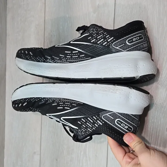 Brooks Women Glycerin Black &amp; White Running Shoes Athletic Sneakers Sz 9.5