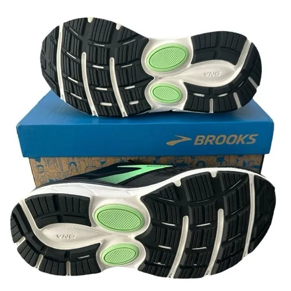 Brooks Women’s Dyad II Running Shoes Sneakers Black Ebony Green and Black Size 6