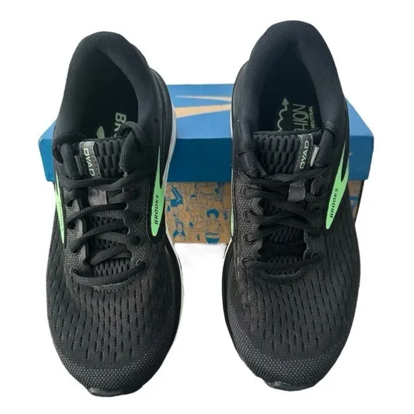 Brooks Women’s Dyad II Running Shoes Sneakers Black Ebony Green and Black Size 6