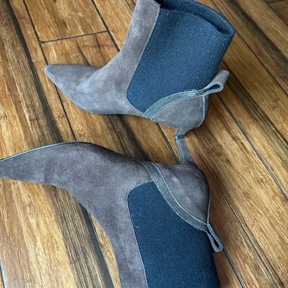 Brunello Cucinelli Suede Chelsea Khaki Ankle Boots with Kitten Heel Size 35