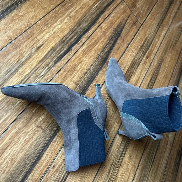 Brunello Cucinelli Suede Chelsea Khaki Ankle Boots with Kitten Heel Size 35