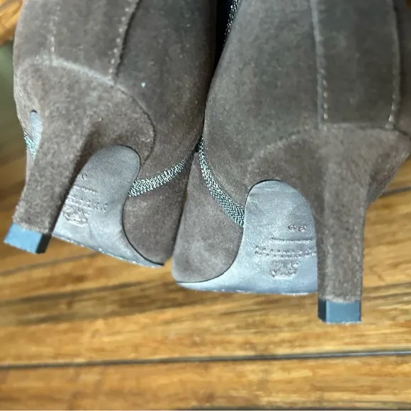 Brunello Cucinelli Suede Chelsea Khaki Ankle Boots with Kitten Heel Size 35