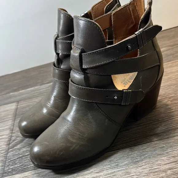 Bussola Brown Ankle Boots woman’s size 38 (b110)