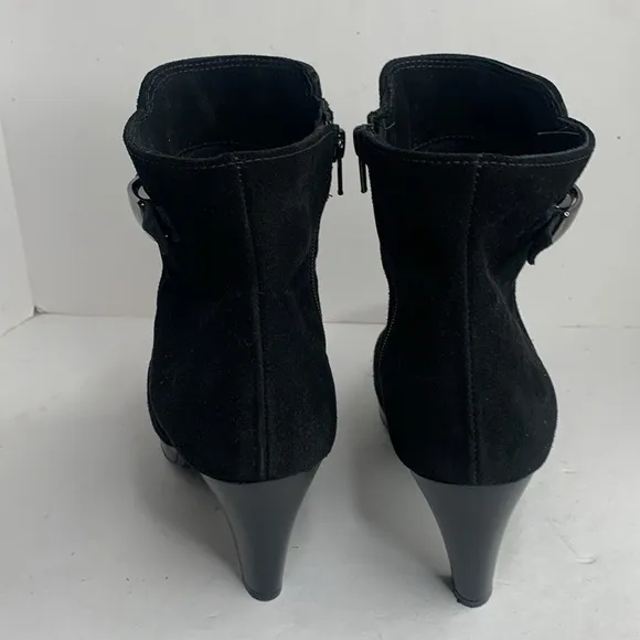 C La Canadienne black suede heeled ankle boots
