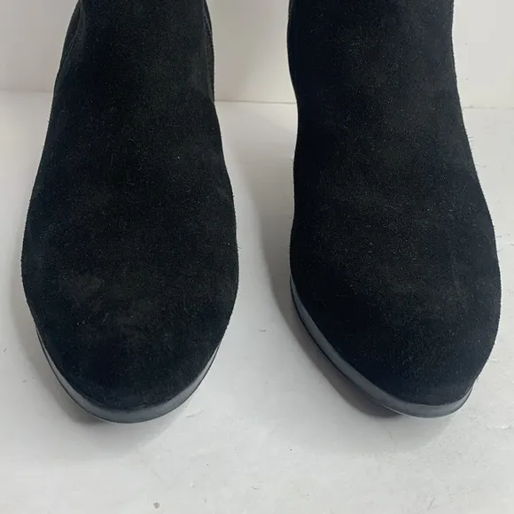 C La Canadienne black suede heeled ankle boots