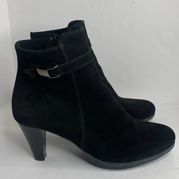 C La Canadienne black suede heeled ankle boots