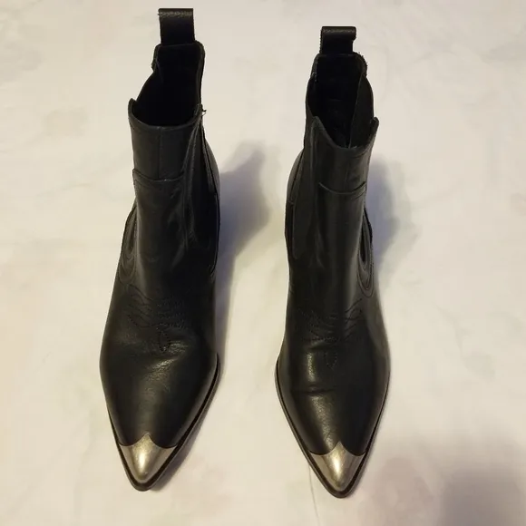 Caverley Ankle Boots Women's Black Size 36