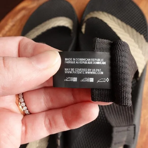 Chaco Sandals Mens Size 13 BLK Beige Mega Z Cloud Wide Strap Hiking Adjustable