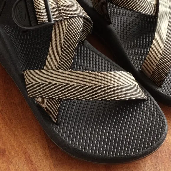 Chaco Sandals Mens Size 13 BLK Beige Mega Z Cloud Wide Strap Hiking Adjustable