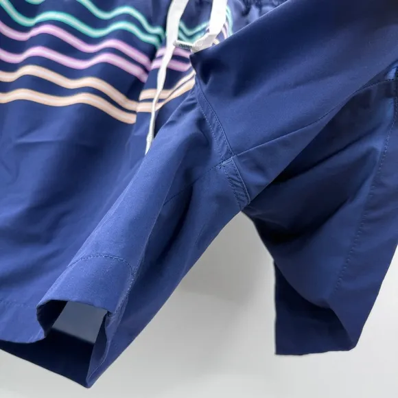 Chubbies‎ Moon Shadow 5.5&quot; Inseam Swim Trunks in Navy Neon Stripe Sz M