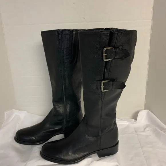 Clarks Artisan boots SZ 8M black leather goth grunge motorcycle oval toe