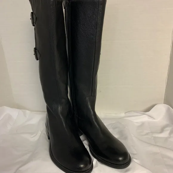 Clarks Artisan boots SZ 8M black leather goth grunge motorcycle oval toe