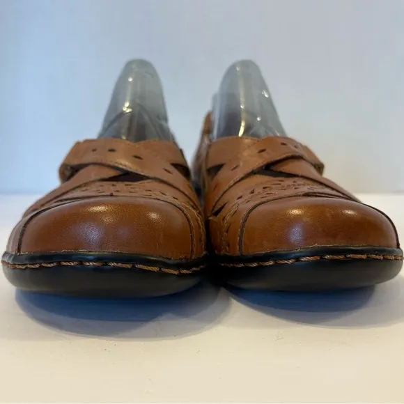 Clarks Ashland Spin Flats brown leather shoes size 8.5 N NWOT