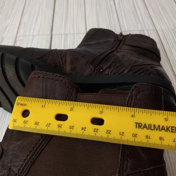Clarks Bendables Leather Ankle Boots