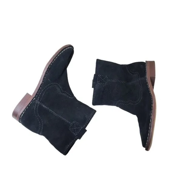 Clarks Black Wool Fur Boots 8