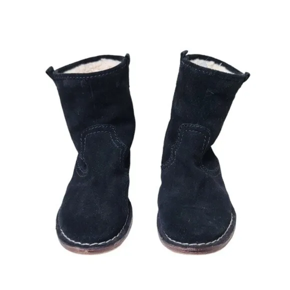 Clarks Black Wool Fur Boots 8