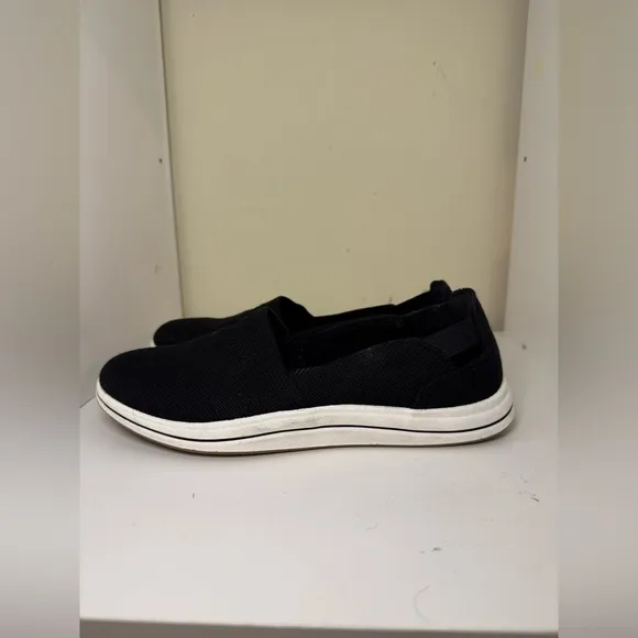 Clarks Cloudstepper Breeze Step women’s size 6 black white