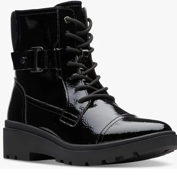 Clark's Collection Calla Dance Black Patent Boot 8.5 Wide