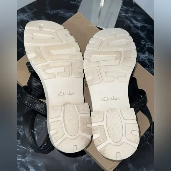 Clarks Collection Leather Sandals Coast Shine Gladiator Shoes Size 9.5 AUTHENTIC