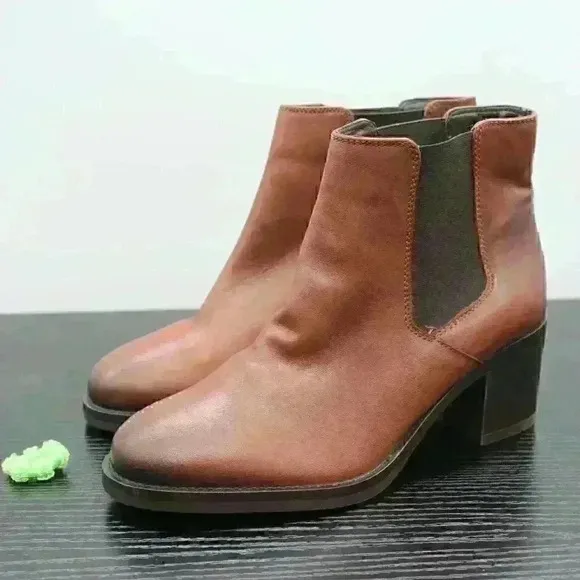 Clarks Mascarpone Bay Brown Leather Ankle Boots
