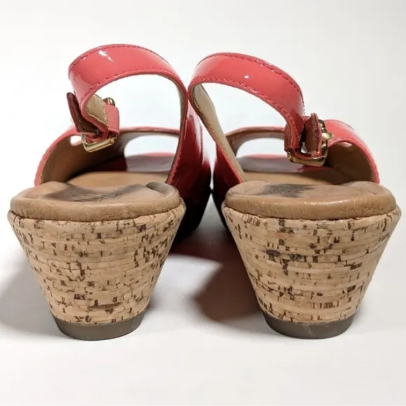 Clarks Orlena Currant Patent Leather Cork Wedge Sandal Sling Back Coral 6.5 NWOT