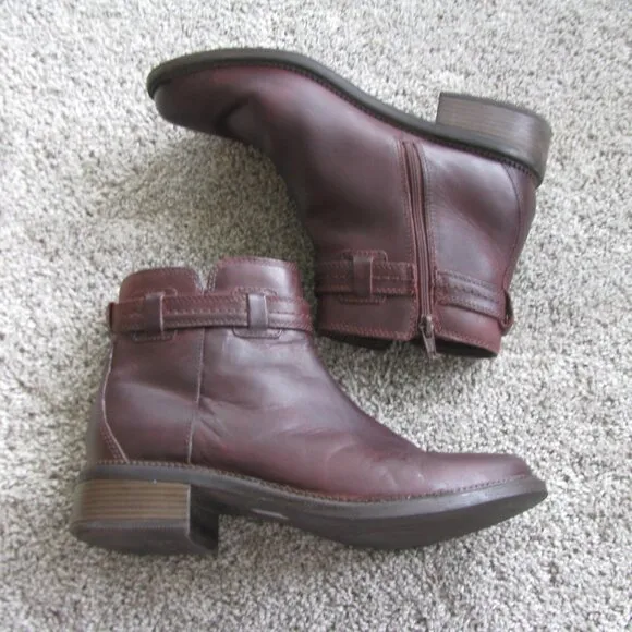 Clarks red leather ankle boots 9.5