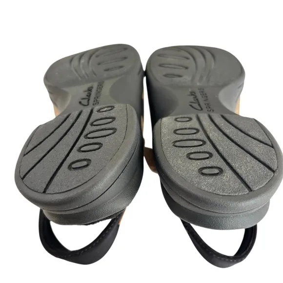 Clarks Springers Sandals Womens Shoe Size 7.5 Slingback Adjustable