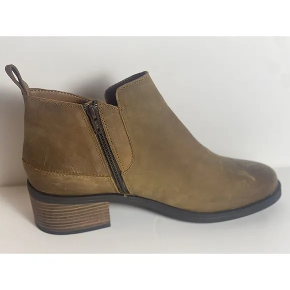 Clarks Womens Memi Zip Leather Ankle Boots Dark Tan Sz 10 Medium 2” Heel