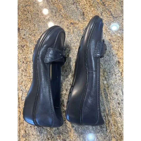 Clarks Women's Navy Leather Cora Haley Tassel Slip On Shoes Size 7.5