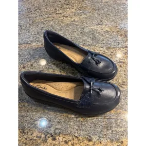 Clarks Women's Navy Leather Cora Haley Tassel Slip On Shoes Size 7.5