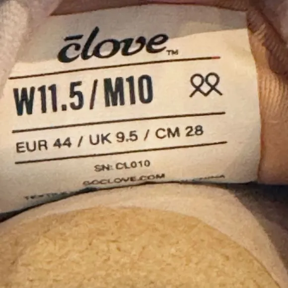 CLOVE Classic Slip-On Fluid-Resistant Shoes Peach Quartz Size W11.5/M10