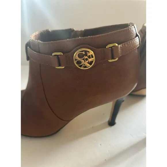 COACH Logo Salene Leather Boots Ankle Booties 3.5” Heels Size 7.5 Brown w/ gold