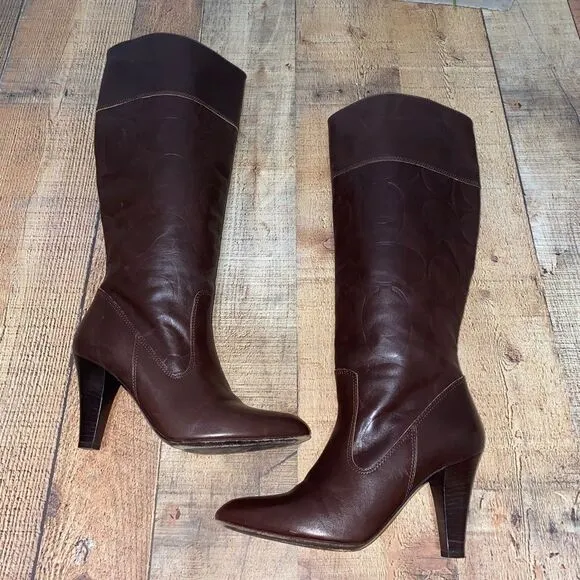 Coach Millie Boots Size 7.5  Signature C Logo Print