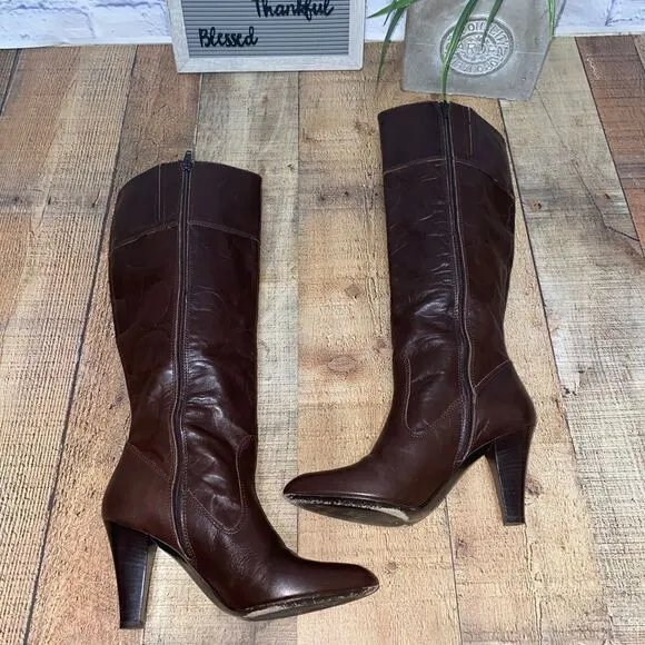 Coach Millie Boots Size 7.5  Signature C Logo Print