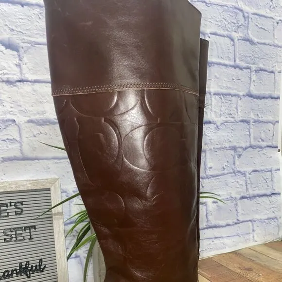 Coach Millie Boots Size 7.5  Signature C Logo Print