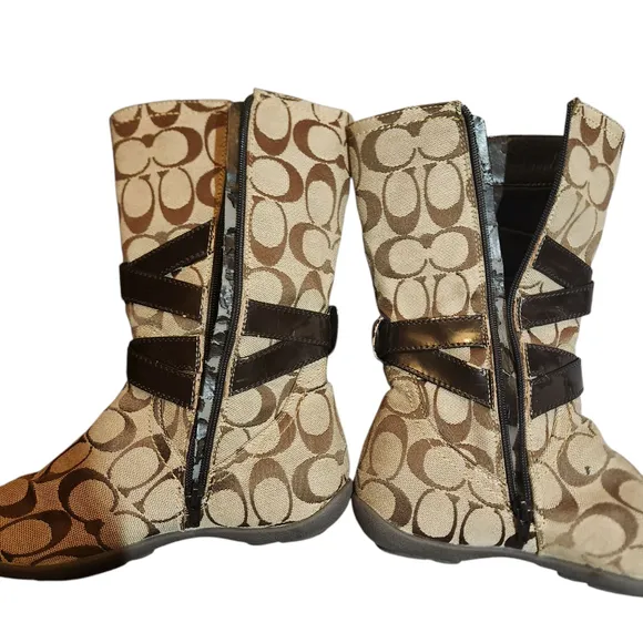 Coach Womens Boots Size 6 Beige and Brown