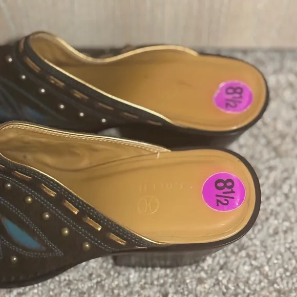 Cole Haan Stylish Brown  and Turquoise Suede Leather Women’s Shoes